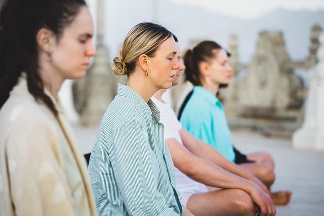 Les avantages du yoga pour améliorer le sommeil